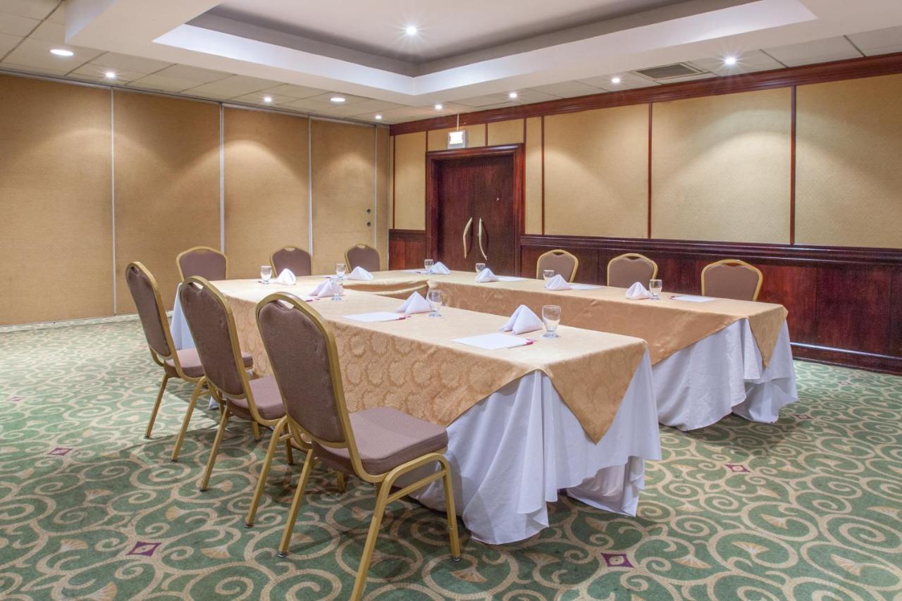 Crowne Plaza San Pedro Sula Hotel Ngoại thất bức ảnh